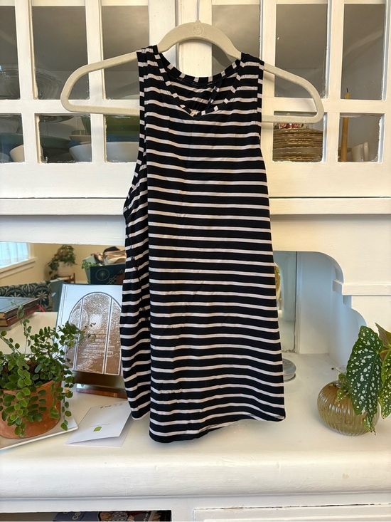 lululemon athletica Tops - lululemon athletica Black & Grey Striped Sleeveless Tank Top